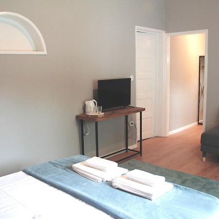 Genius Loci Guesthouse Matosinhos  Bagian luar foto